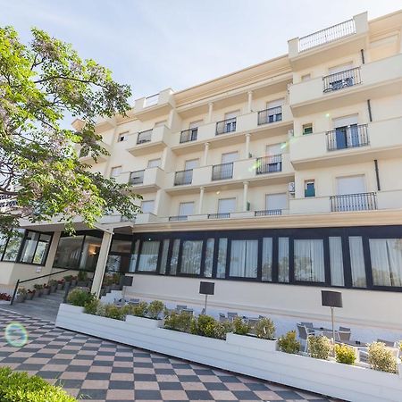 Hotel Garden Cesenatico Exterior photo